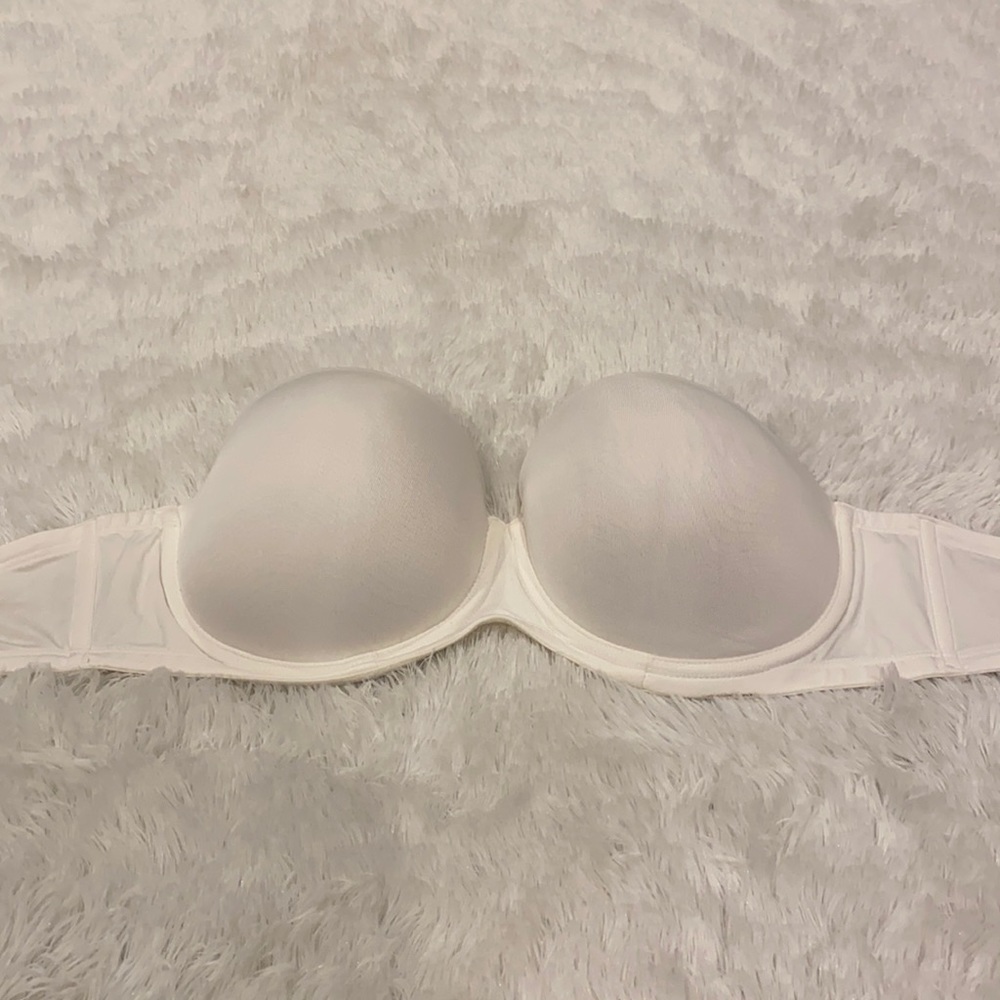 Fruit of the Loom White Strapless Bra Size 34D